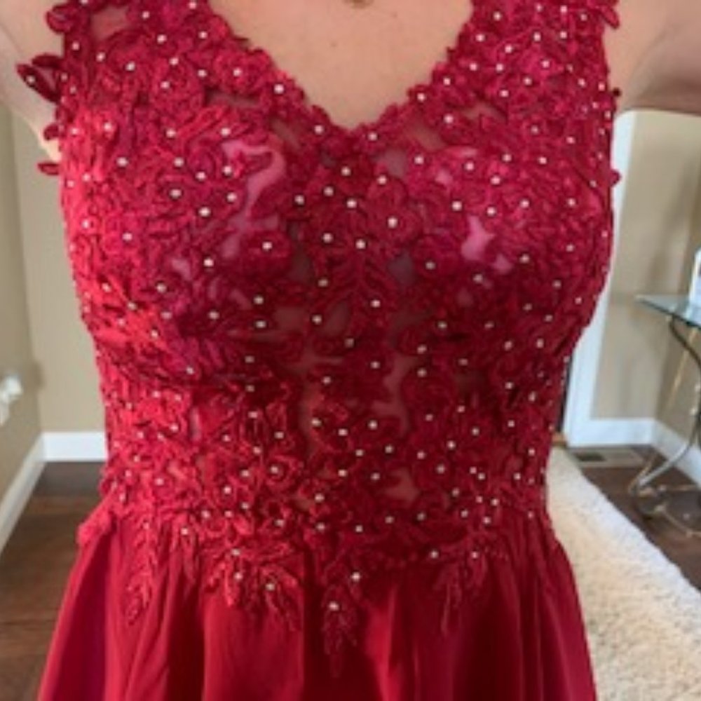 Maroon/Deep Red A-Line V-neck Knee-Length Chiffon